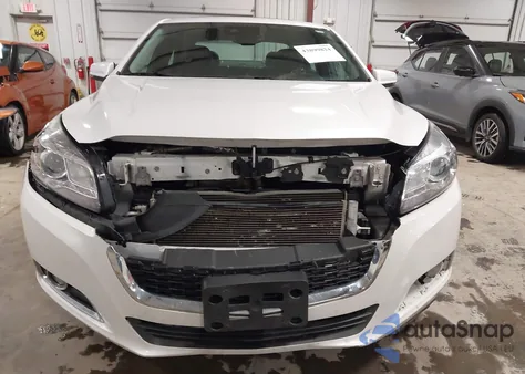 2015 Chevrolet Malibu 2Lz z USA, uszkodzony, nr VIN 1G11G5SX4FF256616